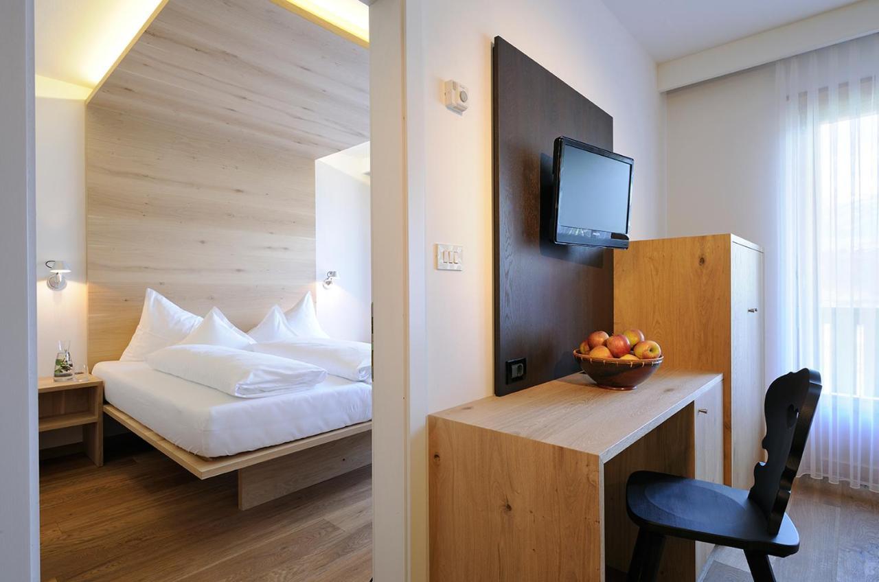 Bio & Wellnesshotel Pazeider - Healing Garden Above Meran Marlengo Exterior photo